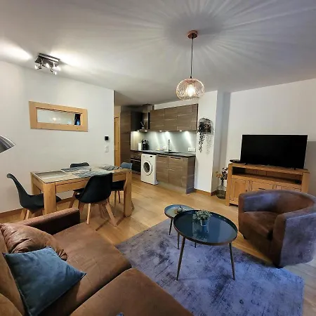 Apartment Lumineux 3* Au Centre Des Gets Avec Balcon Et Parking - Fr-1-598-58 Les Gets
